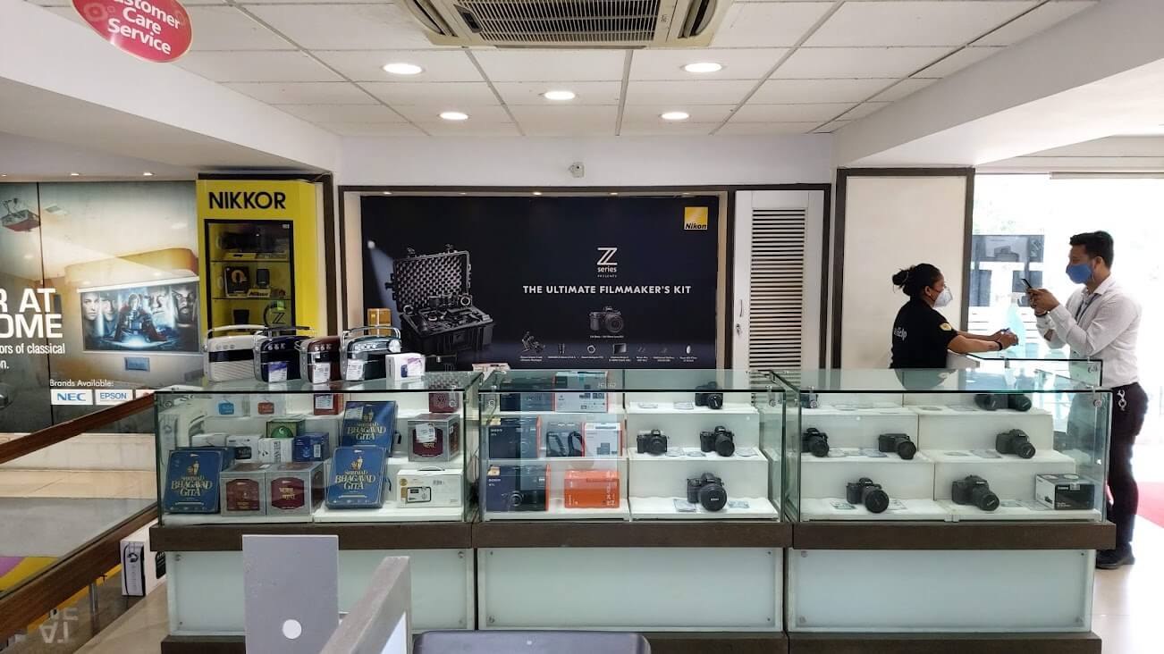 Lotus Electronics A.B. Road